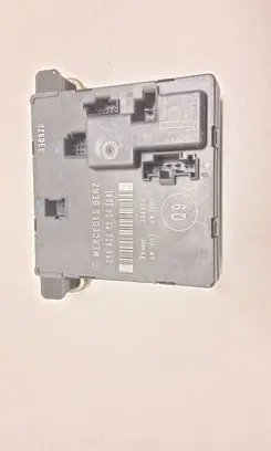 Mercedes-Benz E W211 Door control unit/module 2118201526