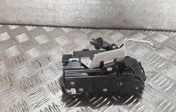 Audi A4 S4 B6 8E 8H Rear door lock 8E0839015C