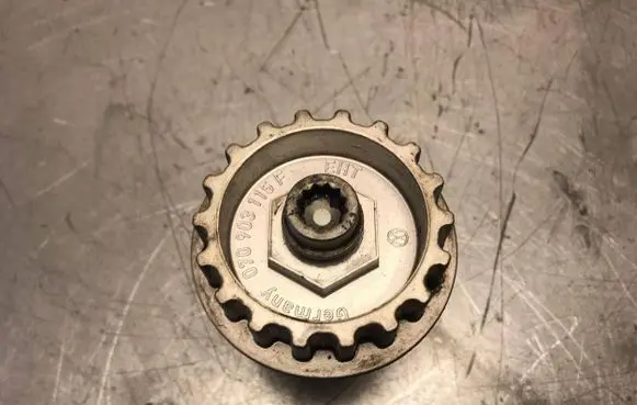 Volkswagen Transporter - Caravelle T5 Timing chain sprocket 070903115F