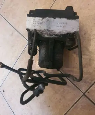 BMW 5 E34 ABS Pump 0265213010 C311447