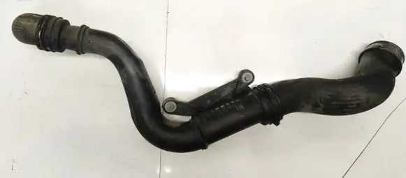 Volkswagen Golf V Intercooler hose/pipe 1k0145762cl 038131111b