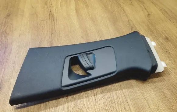 Porsche Macan (95B) (B) pillar trim (top) 95B867293