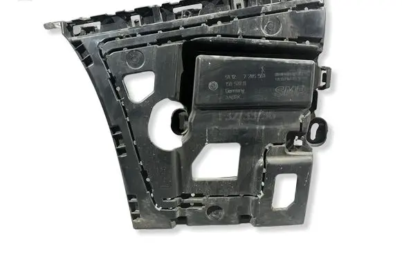 BMW 4 F32 F33 Rear bumper mounting bracket 7285561 15857711 323336