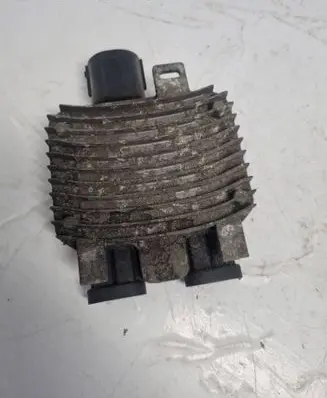 Volvo S80 Coolant fan relay 940007601 300408 110008048608