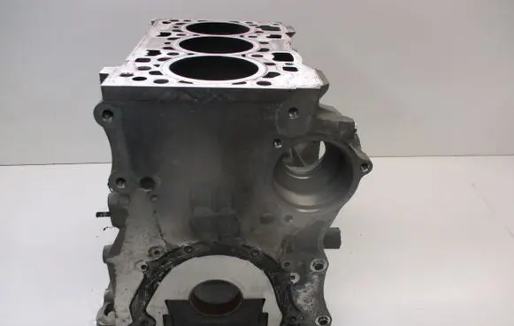 Volkswagen Polo V 6R Engine block CUSA 04B103011T CUS