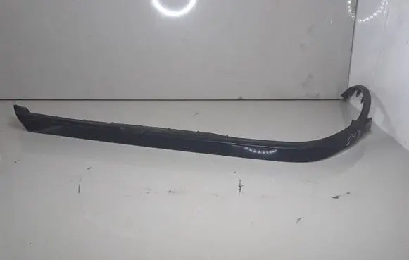 Mercedes-Benz C W202 Under headlight/headlamp trim 2028260477 23769010 2028260277