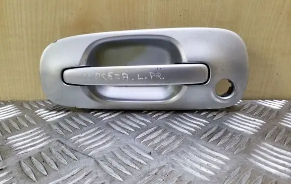 Subaru Impreza II Front door exterior handle
