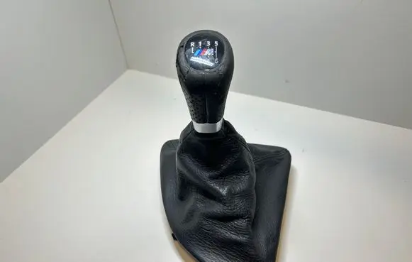 BMW 1 E82 E88 Gear lever shifter trim leather/knob 8037304