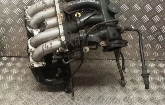 Volkswagen Golf IV Intake manifold 06A133925GB