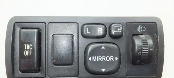 Toyota Avensis T250 Other switches/knobs/shifts 183575 777667