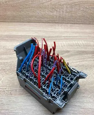 Volvo S80 Fuse module 9162439