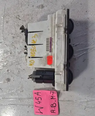 Ford Mondeo Mk III Central console control unit 1S7H19D808AE