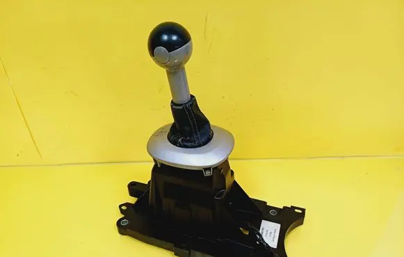 Smart ForFour I Gear shifter/selector MN901761