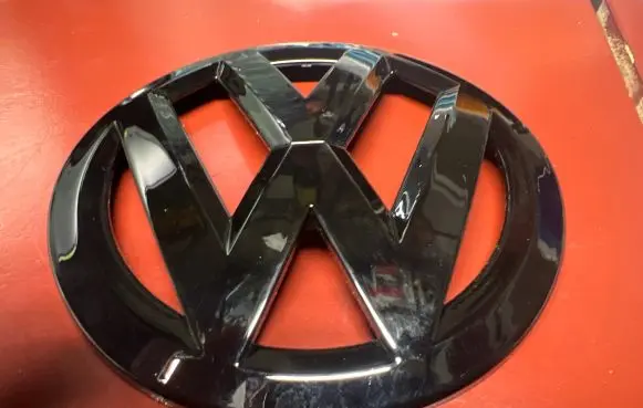 Volkswagen PASSAT B7 Manufacturer badge logo/emblem P113 3g0853601 3g0853601B