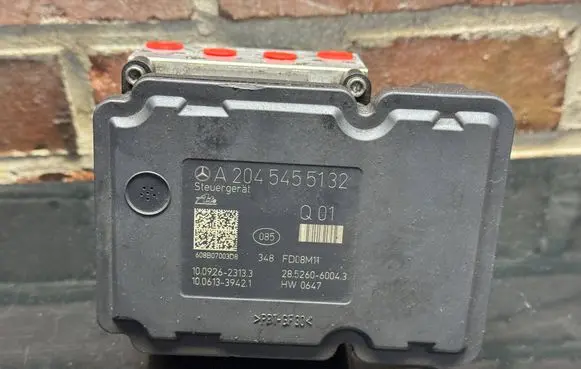 Mercedes-Benz C W204 ABS Pump A2044313712 10021203194