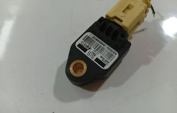 Hyundai i30 Airbag deployment crash/impact sensor 959202H000 95920-2H000