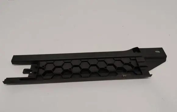 Mercedes-Benz GL X166 Other trunk/boot trim element A1666841431 18567321