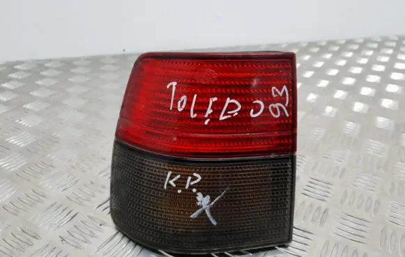 Seat Toledo I (1L) Rear/tail lights 1L0945095F