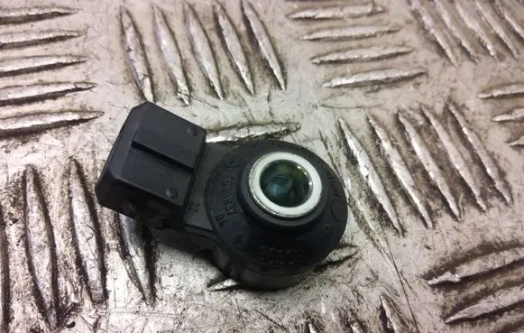 BMW X2 F39 Detonation knock sensor 7636937
