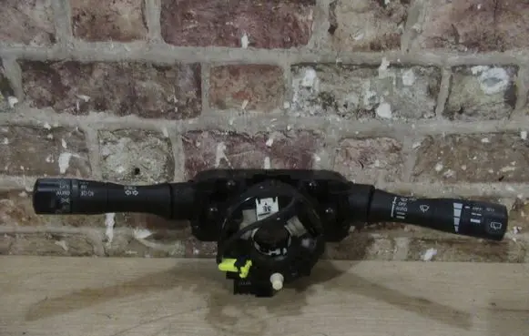 Nissan Juke I F15 Steering wheel axle