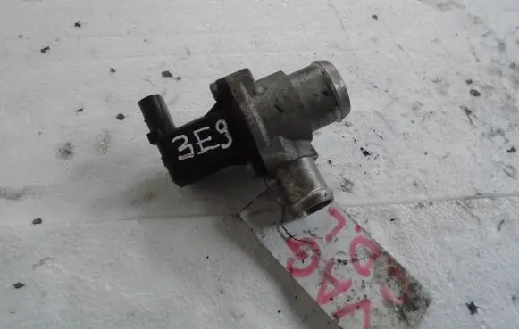 Volkswagen Golf VI Turbo solenoid valve 06H145710D