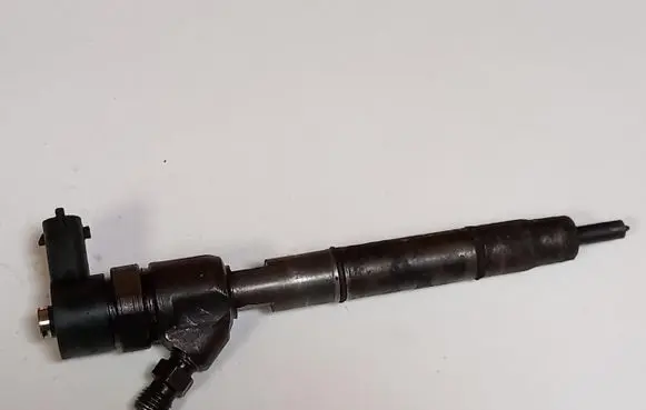 Hyundai ix35 Fuel injector 338002A800