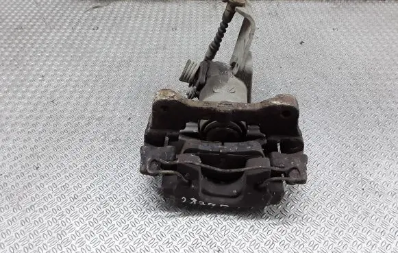 Nissan Primera Rear brake caliper