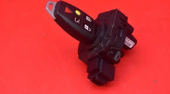 Volvo S40 Ignition lock 30737155