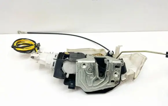 Mercedes-Benz SL R230 Front door lock A2307200235 2307200235