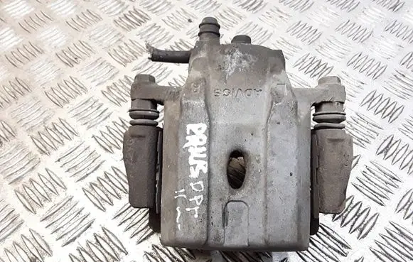 Toyota Prius (XW30) Front brake caliper