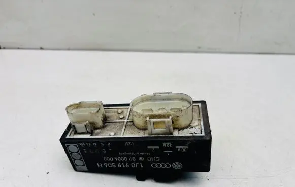 Volkswagen Golf IV Coolant fan relay 1J0919506H
