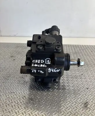 KIA Ceed Fuel injection high pressure pump 0445010206