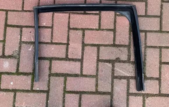 Alfa Romeo Stelvio Rubber seal rear door 