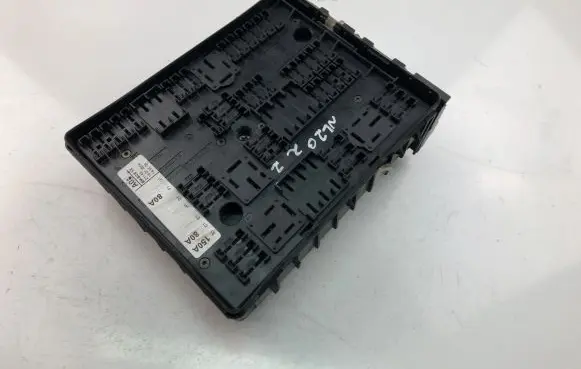 Volkswagen Golf IV Fuse box set 1K0937124H