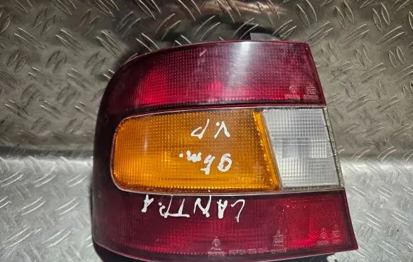 Hyundai Lantra I Rear/tail lights 7R011110 011110