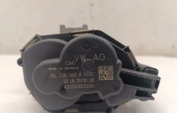 Audi A3 8Y Throttle valve 05L128063A