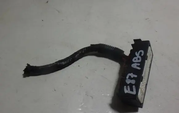 BMW 1 E81 E87 ABS module connector plug 6954572