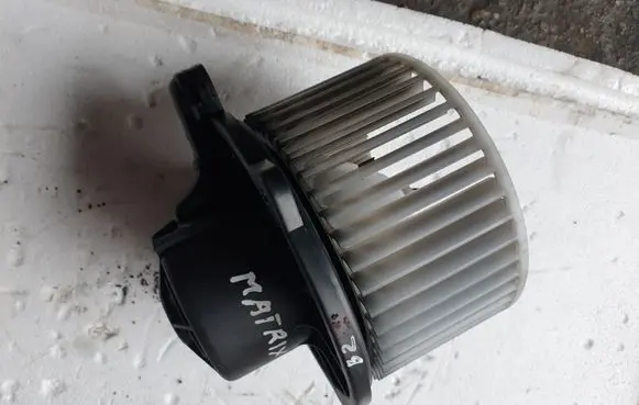 Hyundai Matrix Heater fan/blower F00S330025