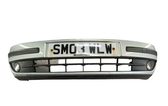 Renault Laguna II Front bumper 8200008270 K5537