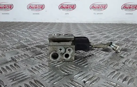 Air conditioning (A/C) expansion valve