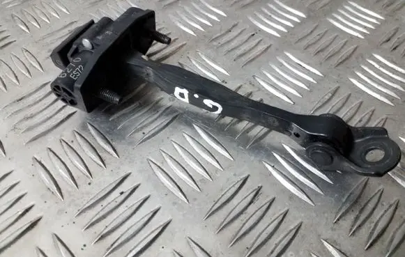 Opel Astra K Rear door check strap stopper