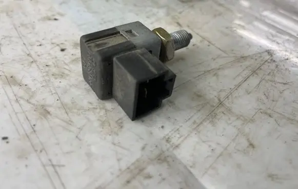 Hyundai Matrix Brake pedal sensor switch 9381038100