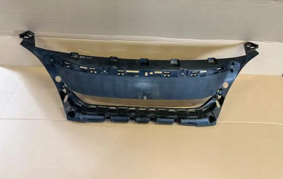 Peugeot 3008 II Front bumper support beam 9814278877