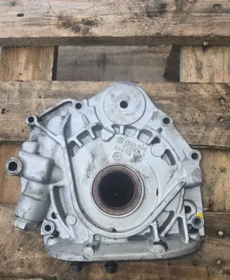 Volkswagen Crafter Oil pump 074115109