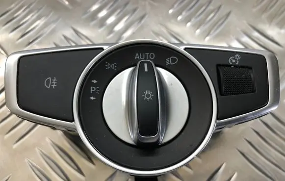 Mercedes-Benz GLC X253 C253 Light switch A2059051810 10132806 9107