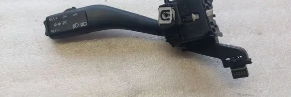Skoda Octavia Mk2 (1Z) Indicator stalk 1K0953513A