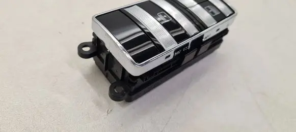 Mercedes-Benz S W221 Electric window control switch A2218207210
