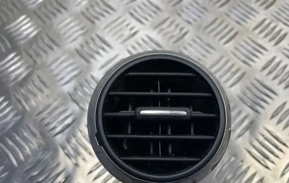 Audi TT TTS Mk2 Dashboard side air vent grill/cover trim 8J0820901D