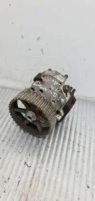 Renault Megane II Fuel injection high pressure pump 8200108225 0445010075