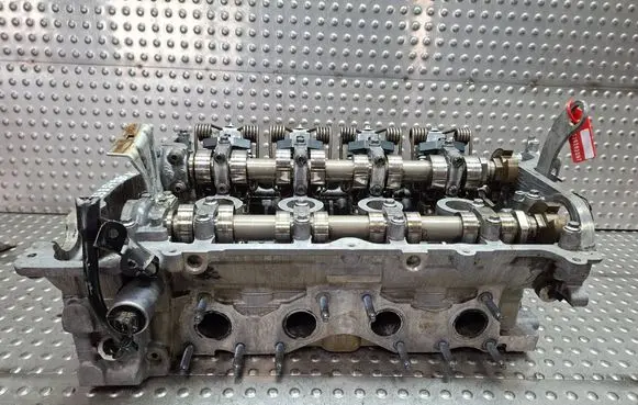 Peugeot 207 Engine head S26282097 V753354980